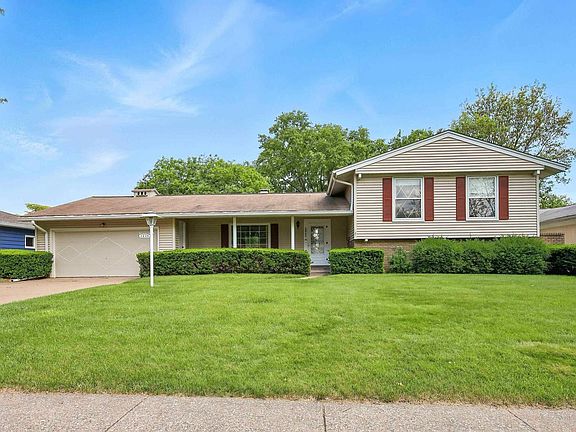 3rd image of 2645 Fillmore Ln