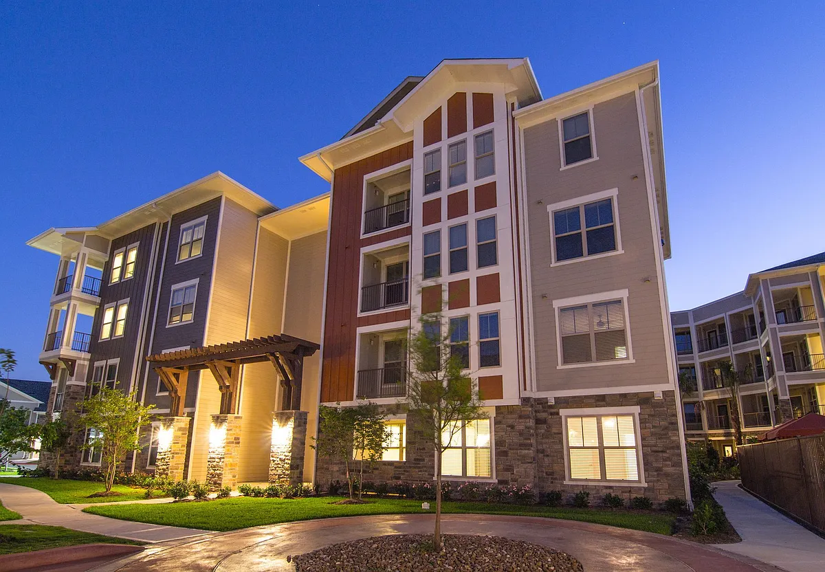 Building Photo - 16755 W Lake Houston Pkwy