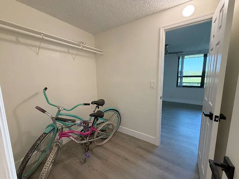 2618 Cove Cay Dr — Photo 13