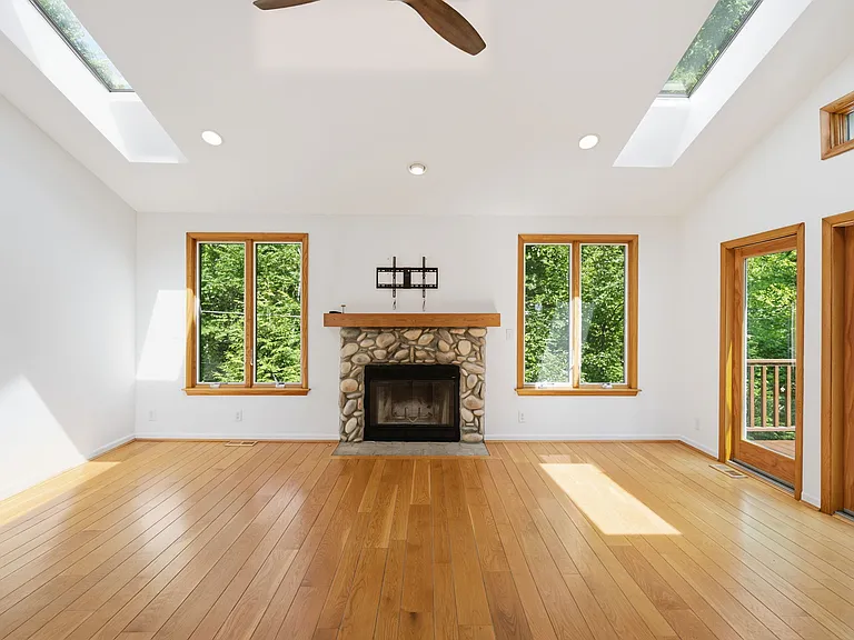 7767 Shawnee Run Rd — Photo 10