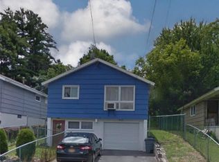 208 Hazelwood Ave, Syracuse, NY 13224