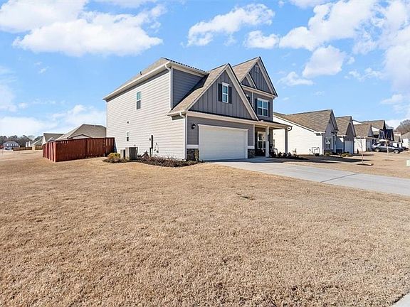 5th image of 17 Westover Rd