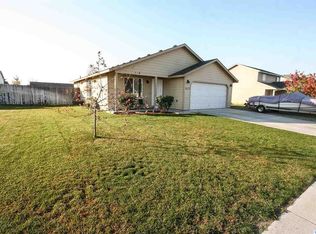 8620 Overland Ct, Pasco, WA 99301