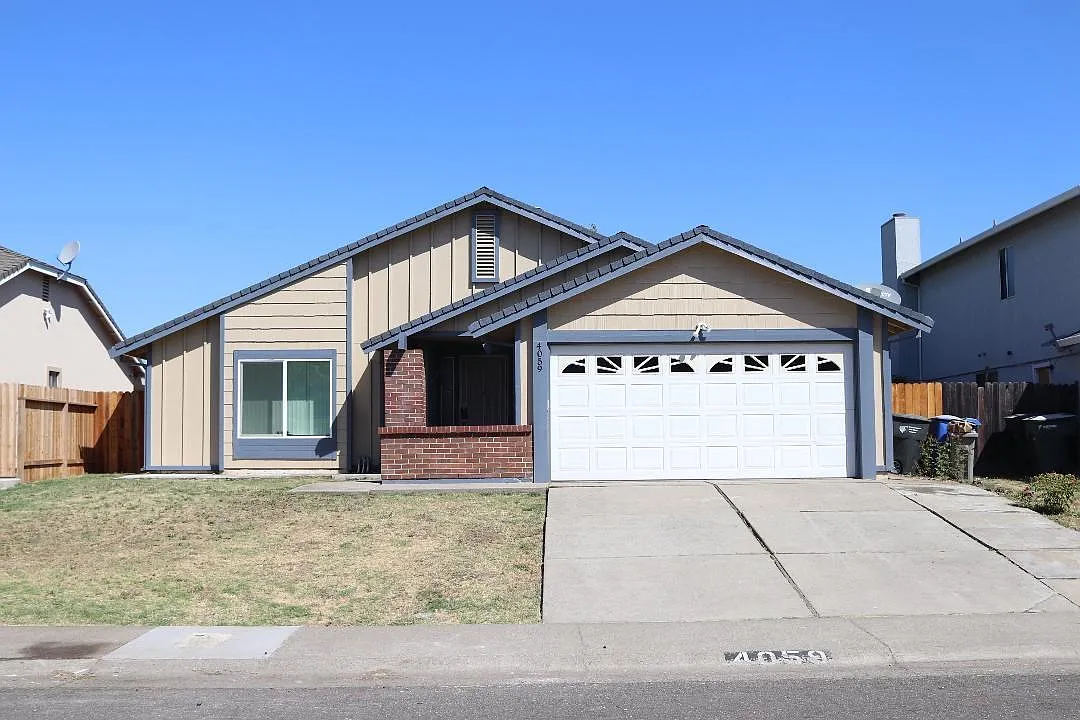 4059 La Tarriga Way photo 1