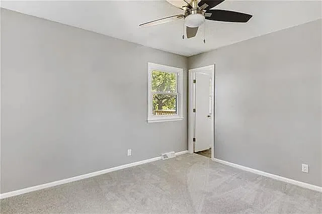 4110 W 47th Ter — Photo 16