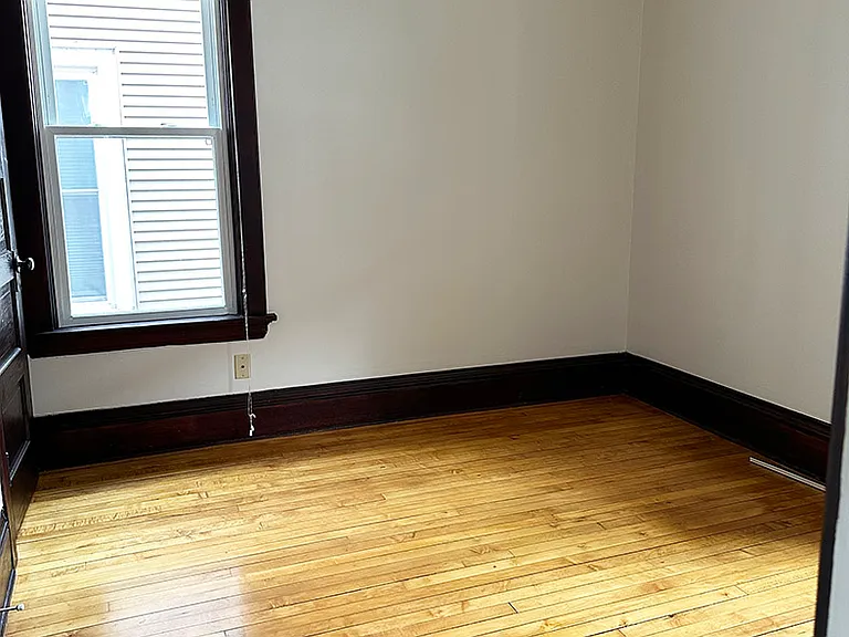1427 Williamson St #1 — Photo 17