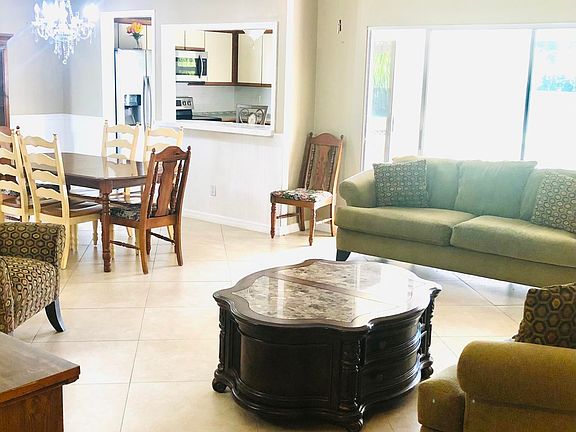 Home For Sale In VILLAS AT SUNSET TRACE THE A PLAT OF
