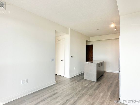 5th image of 509 Dundas St W #519