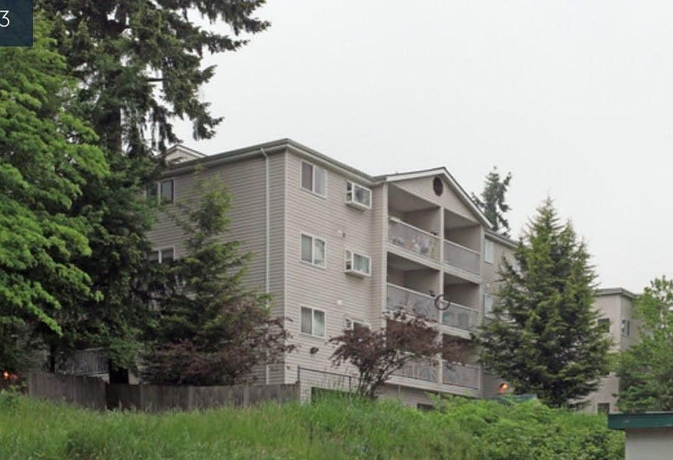 1st image of 12329 Roosevelt Way NE #C402