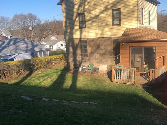 4th image of 161 Spring Street