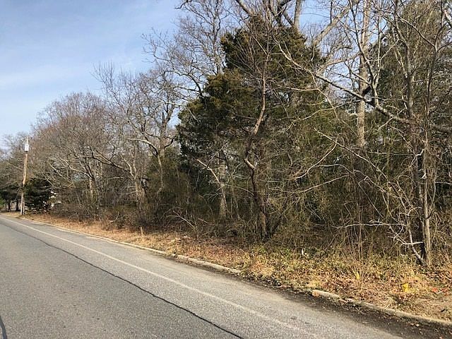 1st image of 2716 Bay Dr