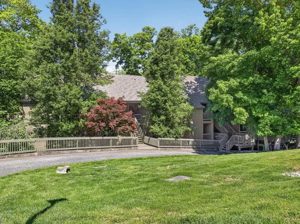 9318 S Lake Ridge Dr #57, Bloomington, IN 47401