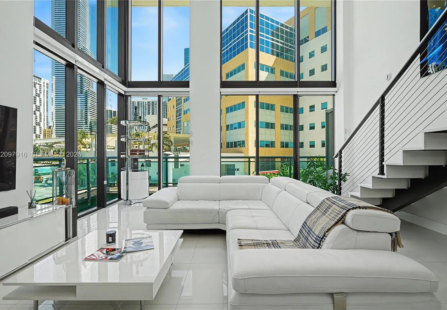 Wind Condo — Photo 1