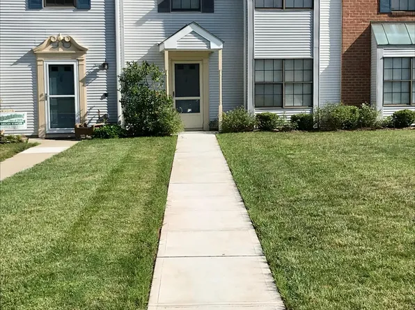 260 Bromley Pl, East Brunswick, NJ 08816