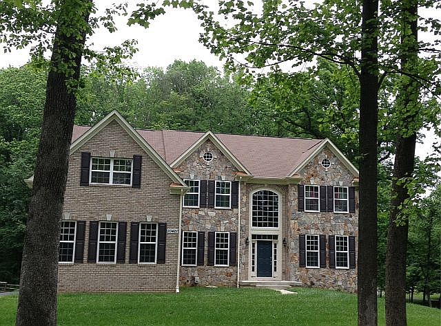 2nd image of 10421 Boswell Ln