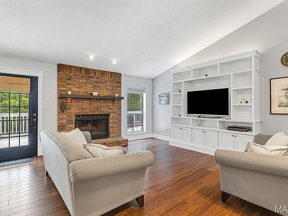 3rd image of 3848 Rustic Woods Dr