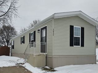 3834 Liberty Ln, Lexington, MN 55014