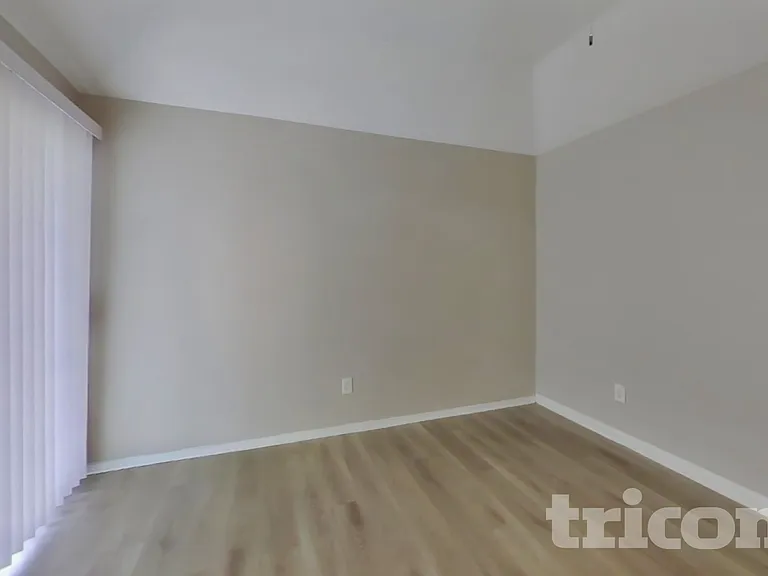 14831 Waterside Dr — Photo 8