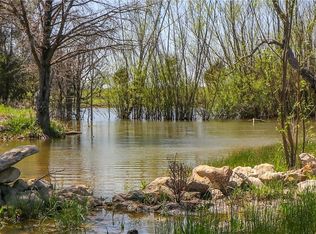 789 Hcr #3363, Mount Calm, TX 76673