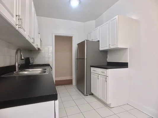 Rented by Sovereign Associates | media 4