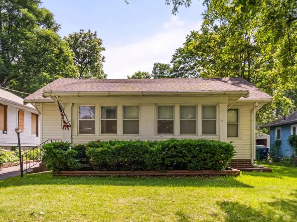 2337 Amherst St, Des Moines, IA 50313