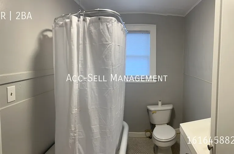 401 Fernando St NE — Photo 6