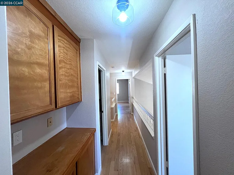 1115 Crest Ridge Ln — Photo 8