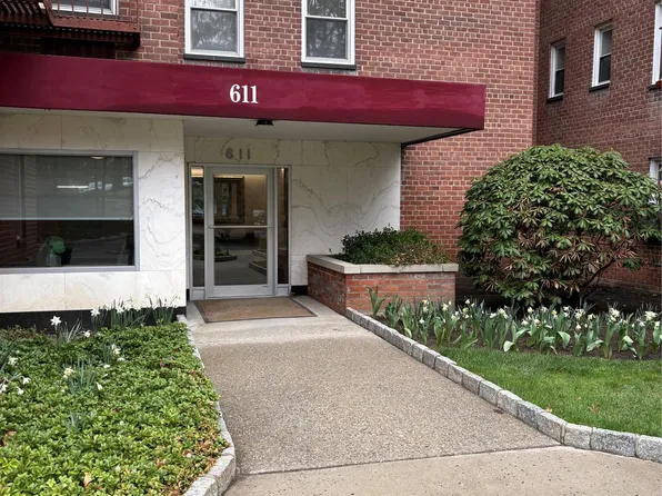 611 Palmer Road #20, Yonkers, NY 10701