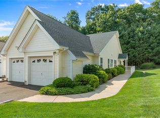 18 Silver Pines Blvd, North Smithfield, RI 02896