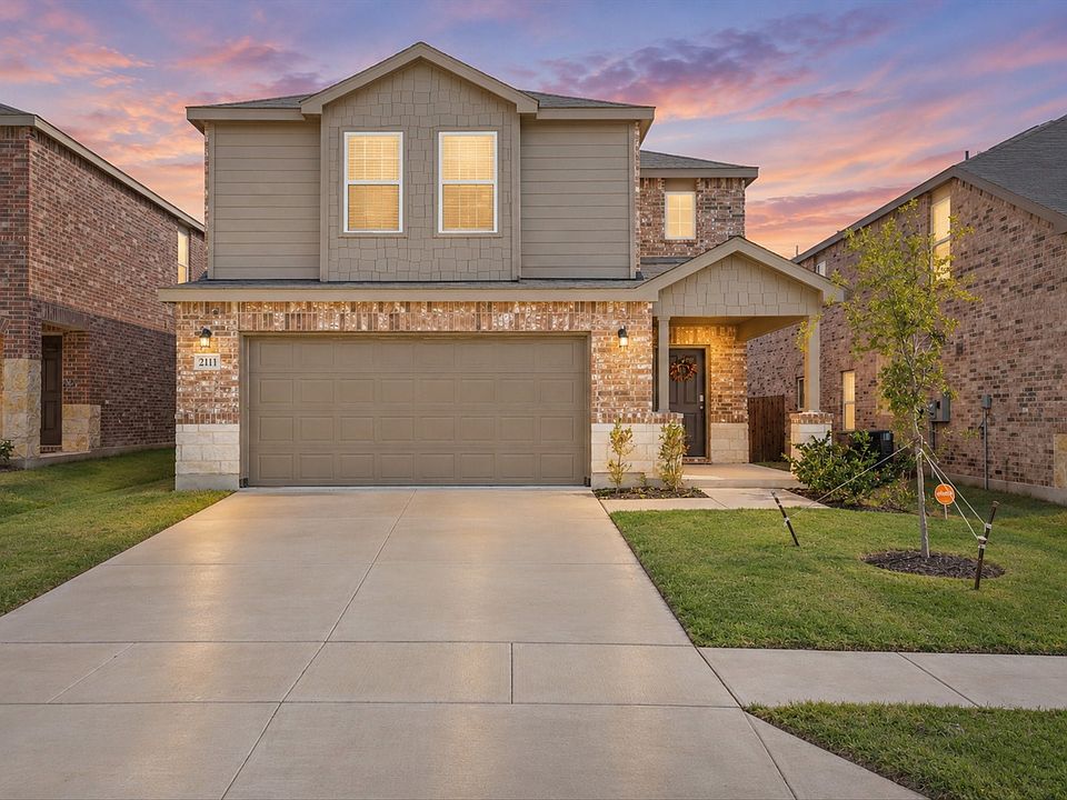 1st image of 2111 Sugar Maple Ln