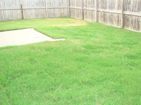 5th image of 201 Lorien Cir