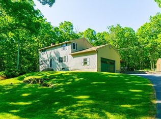 104 Northbridge Rd, Mendon, MA 01756