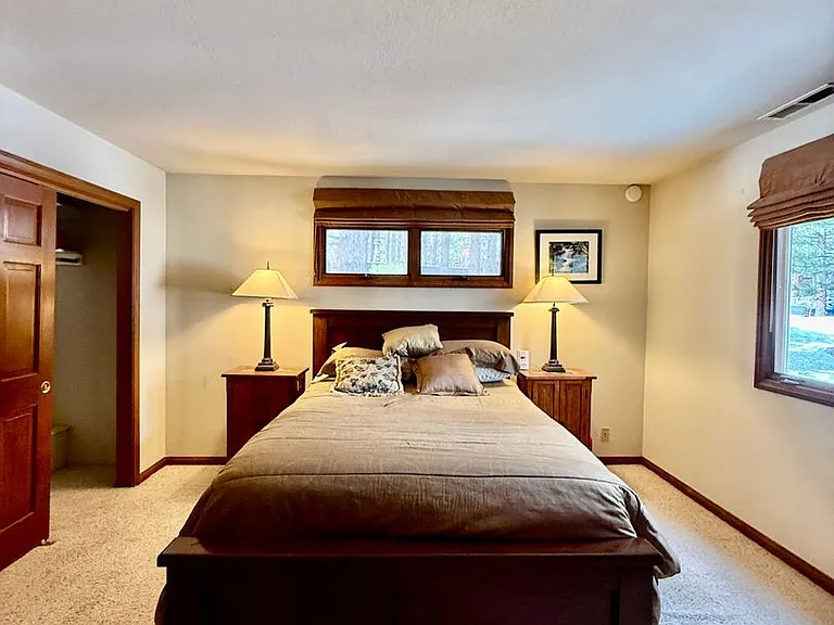 406 Monterey Pl — Photo 16
