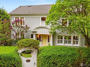 246 Dorffel Dr E, Seattle, WA 98112