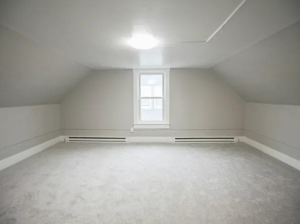 87 Glass St, Suncook, NH 03275