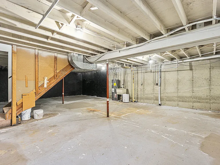 5965 Briarcliff Ln — Photo 11