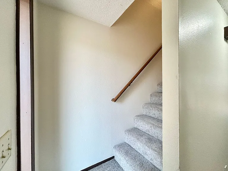 15865-15869 SW Misty Ct — Photo 25