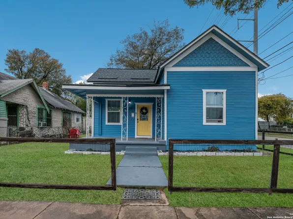 1129 N Smith St, San Antonio, TX 78207