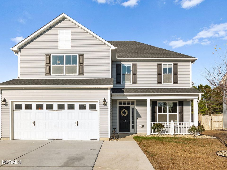 1st image of 744 Heartwood Drive