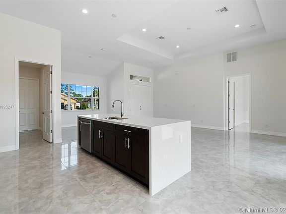 3rd image of 2372 SW Halissee St