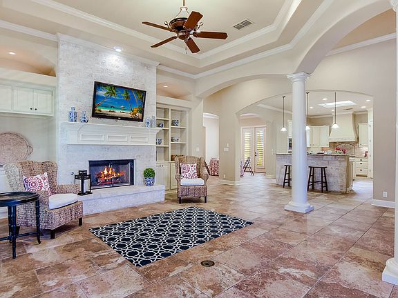 4th image of 4406 Bayberry Row