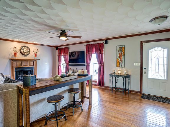 3rd image of 641 Burlwood Cir
