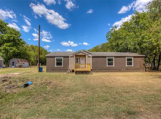 103 E Tarrant St, Sulphur Springs, TX 75433