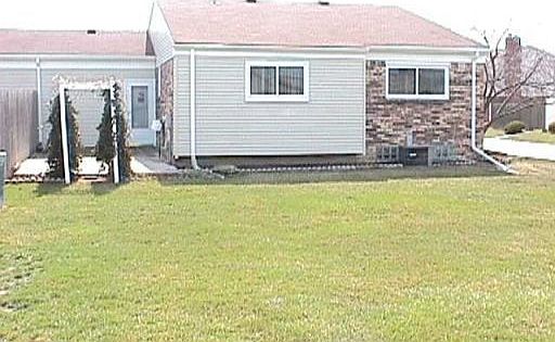 4th image of 16427 Terrace Ct