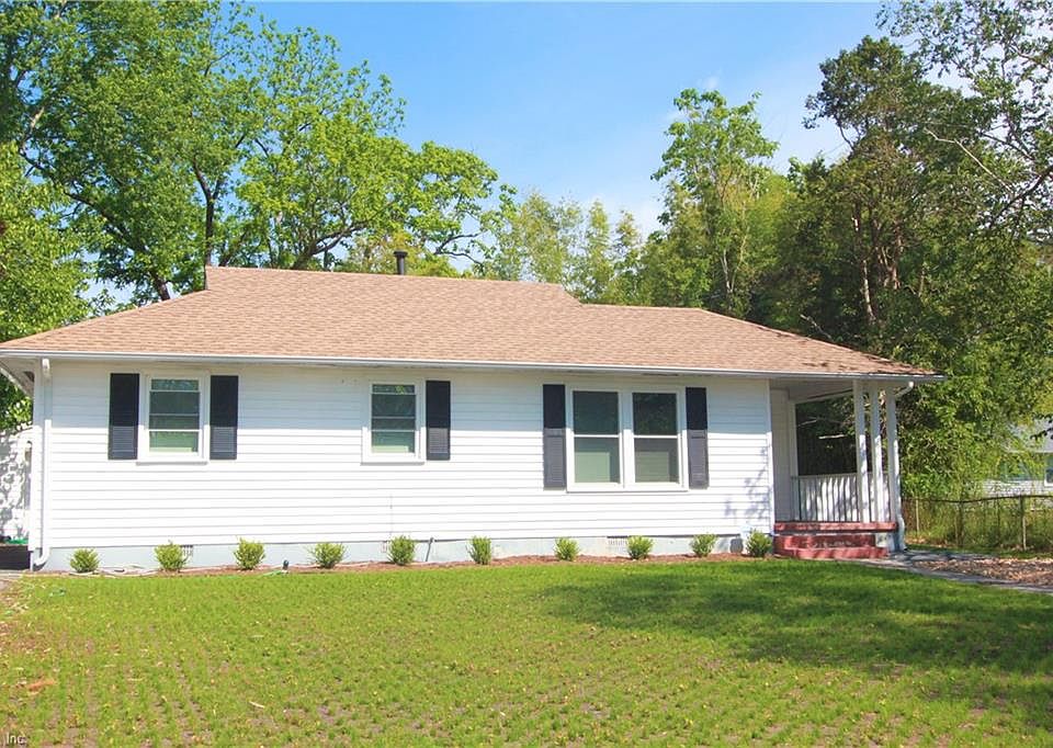 1st image of 1744 N Lakeland Dr