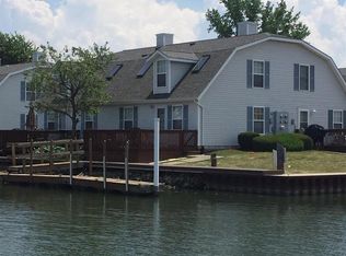 127 N Schooner Point Dr, Port Clinton, OH 43452