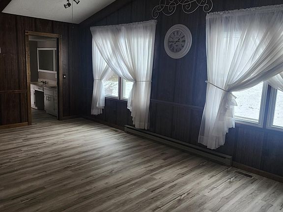 3rd image of 513 Sunnyside Dr