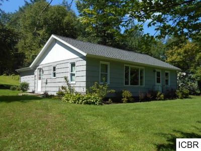 26031 River Rd, Cohasset, MN, 55721