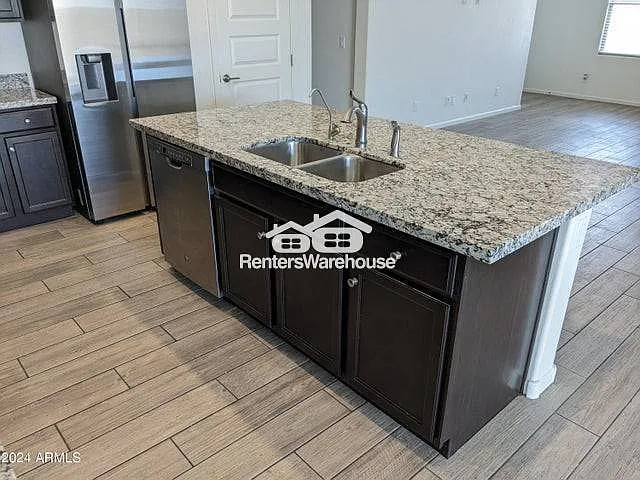820 W Nova Pl — Photo 5