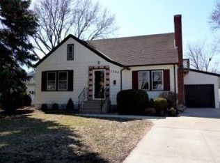 1795 Simpson St, Falcon Heights, MN 55113